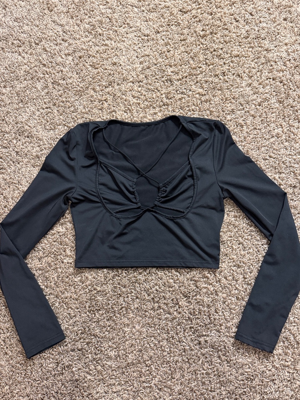 SHEIN Black Long-Sleeve Twist Front Cutout Crop Top